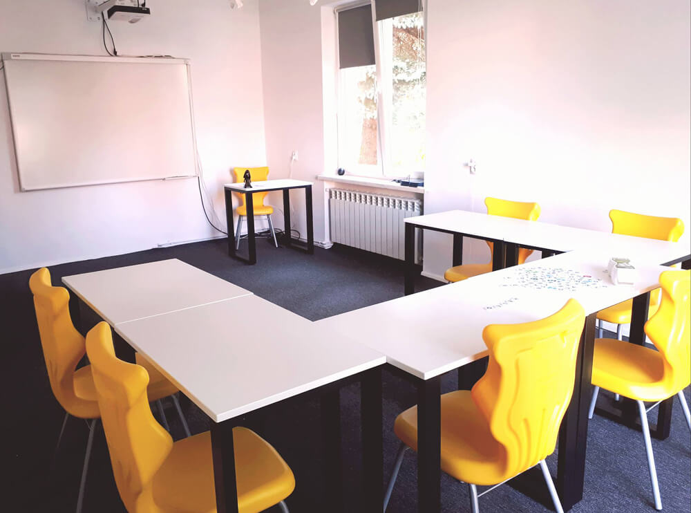 Hello Yellow School